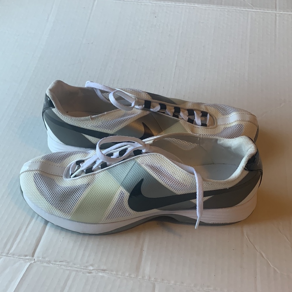 Women’s Nike Hyperfuse Golf Sneakers